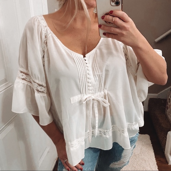 Buffalo David Bitton Tops - Romantic 🤍 Buffalo David Bitton Boho Lace shear Flowy Top size Medium